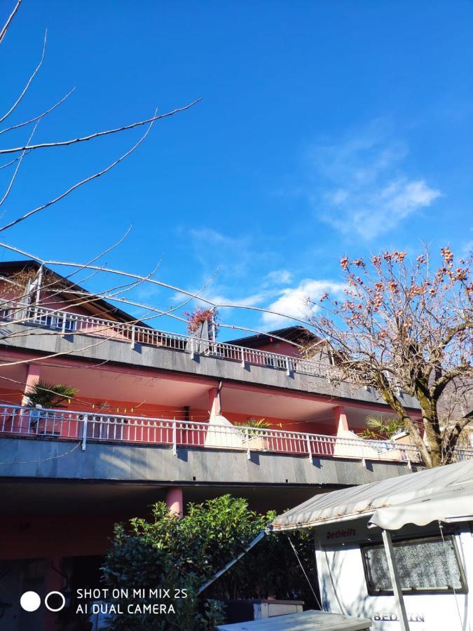 Residence Laguna Beach Pianello Del Lario Eksteriør bilde